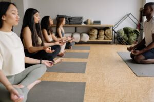 Cinco Grandes Empresas que Fomentan la Meditación en sus Empleados